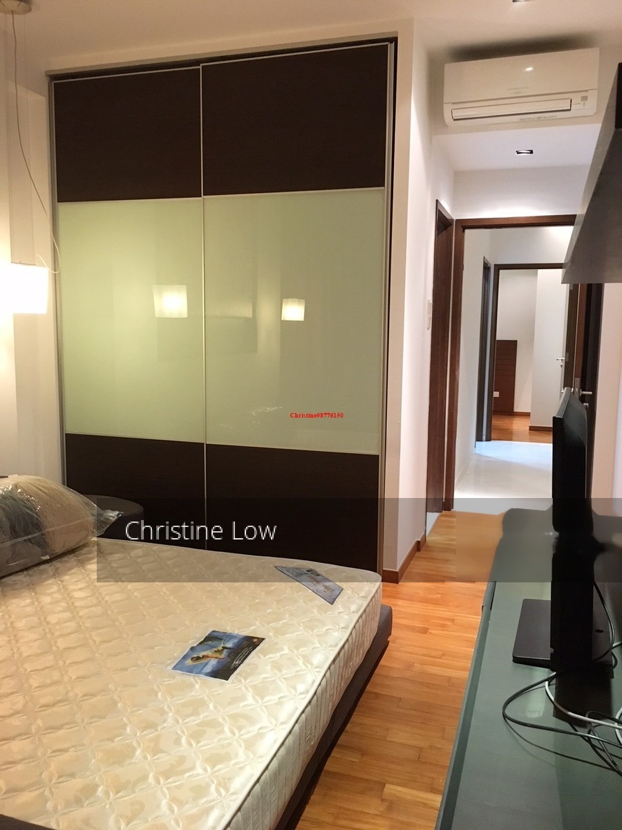 The Lakeshore (D22), Condominium #211226531